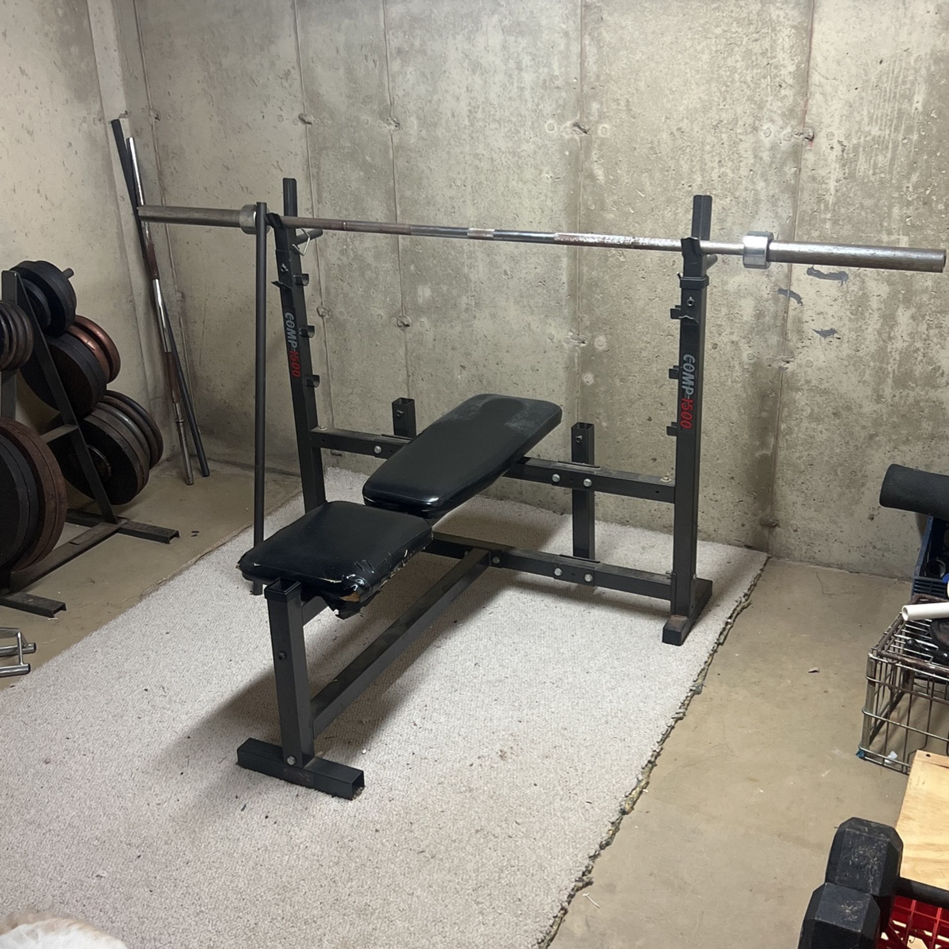 Olympic Bar Rack And Pull Down Machine