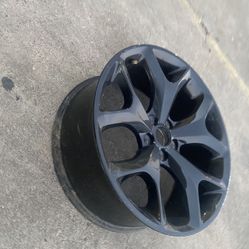 2018 Chrysler 300 Rim 