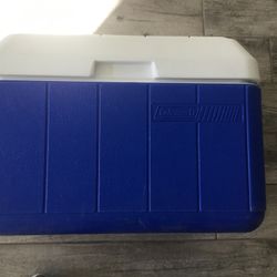 COLEMAN 48QT COOLER.