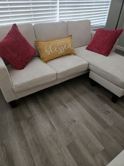 Smal Sectional
