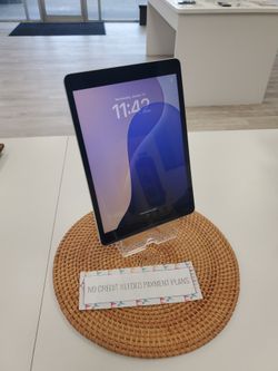  📚 iPad 9th Gen Sale – Take Home Today for Less