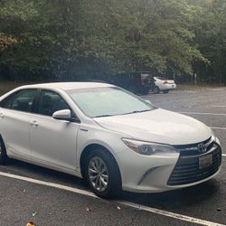 Toyota Hybrid Camry Le 2015 