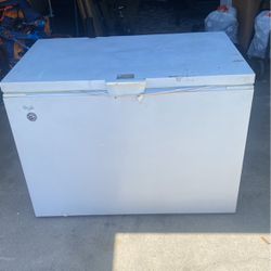 whirlpool Freezer chest 