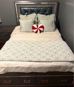 King size Bed + mirror