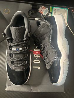 Jordan 11 Low Space Jam Size 7y