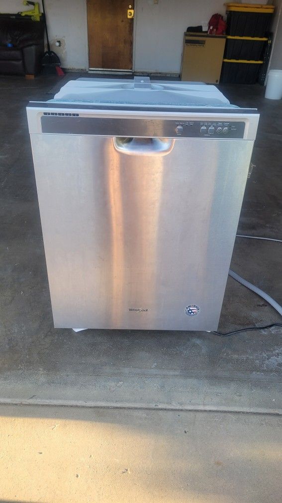 Whirlpool Dishwasher 