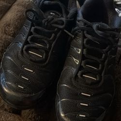 Nike Air Max Plus Triple Black 