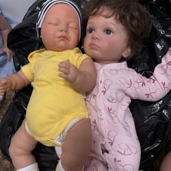 Dolls 