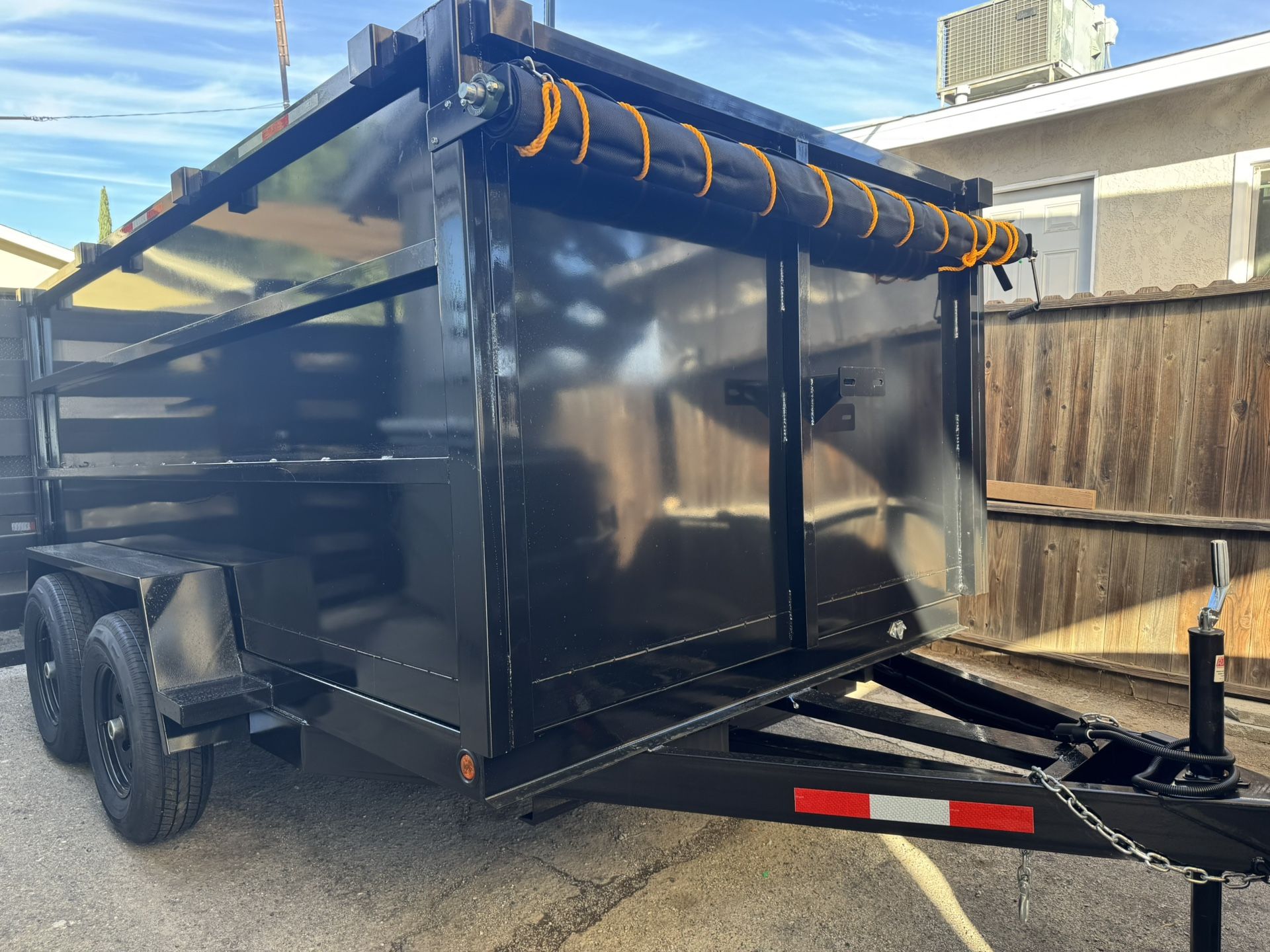 Hydraulic Dump Trailer with Tarp