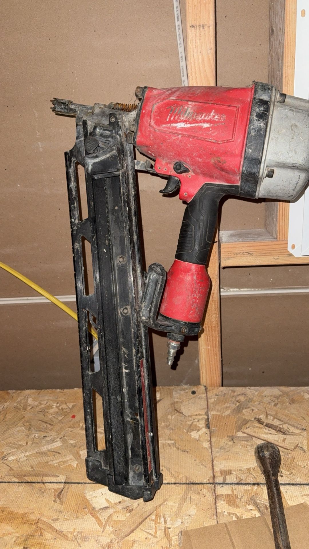 Milwaukee Round Head Framing Nailer 