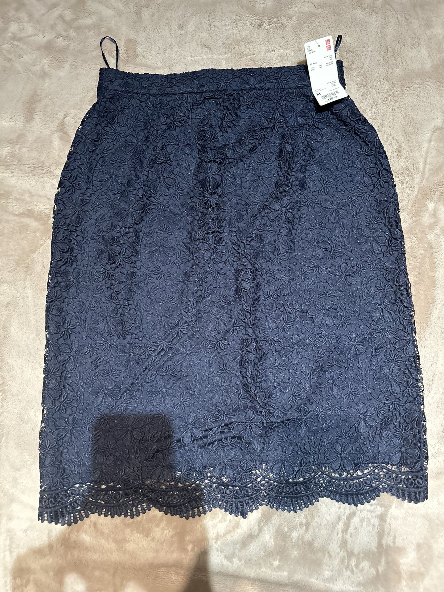 Uniqlo Knee Length Lace Skirt