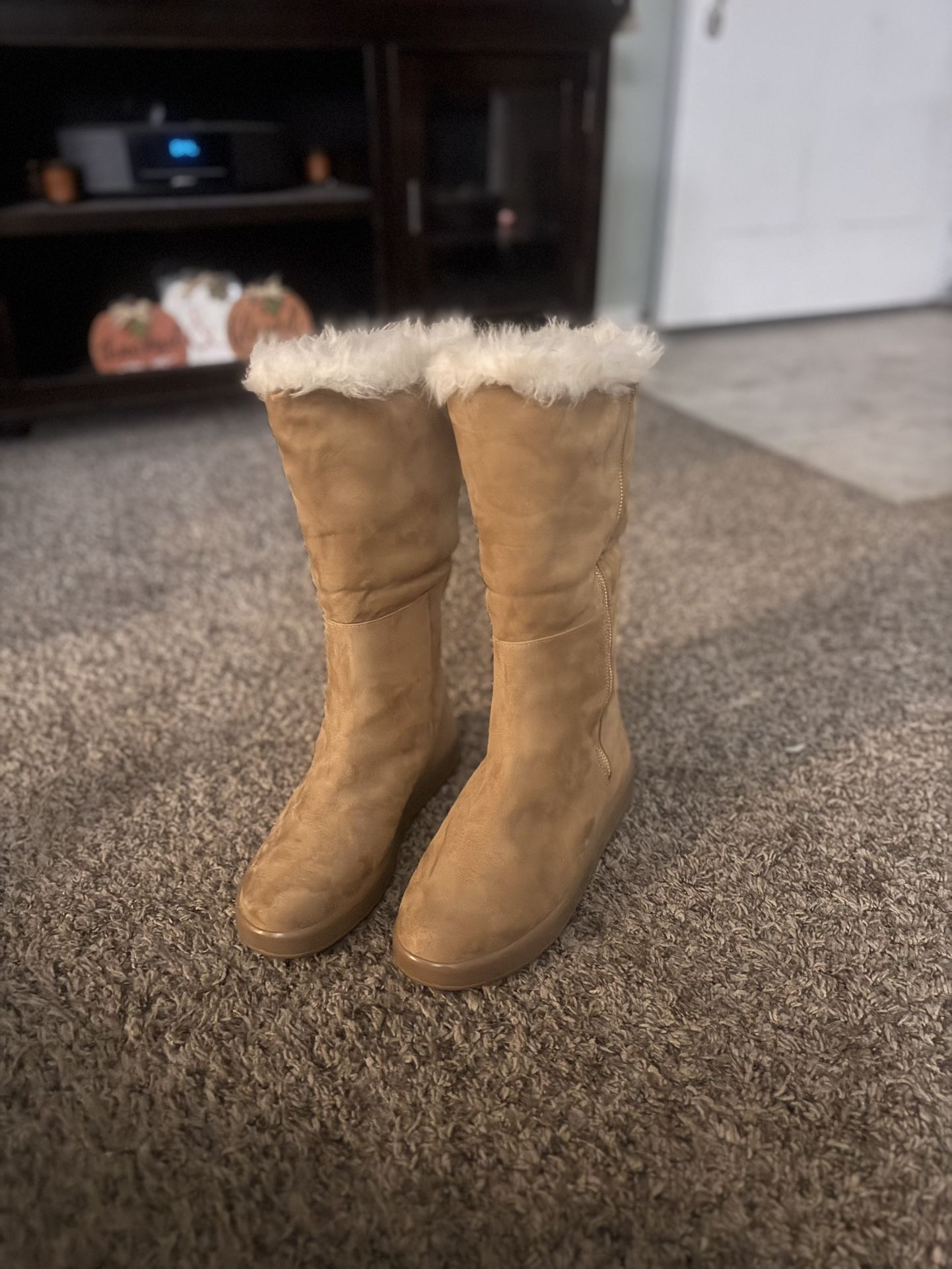 New Size 10W Women's Comfortview Shai Wide Calf Boot