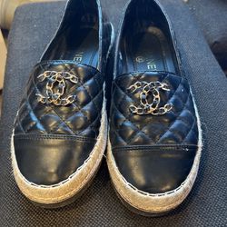 Chanel Shoes Size 7. 1/2 -8 
