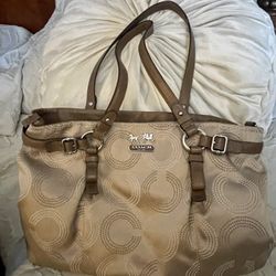 Bolsa COACH $70 