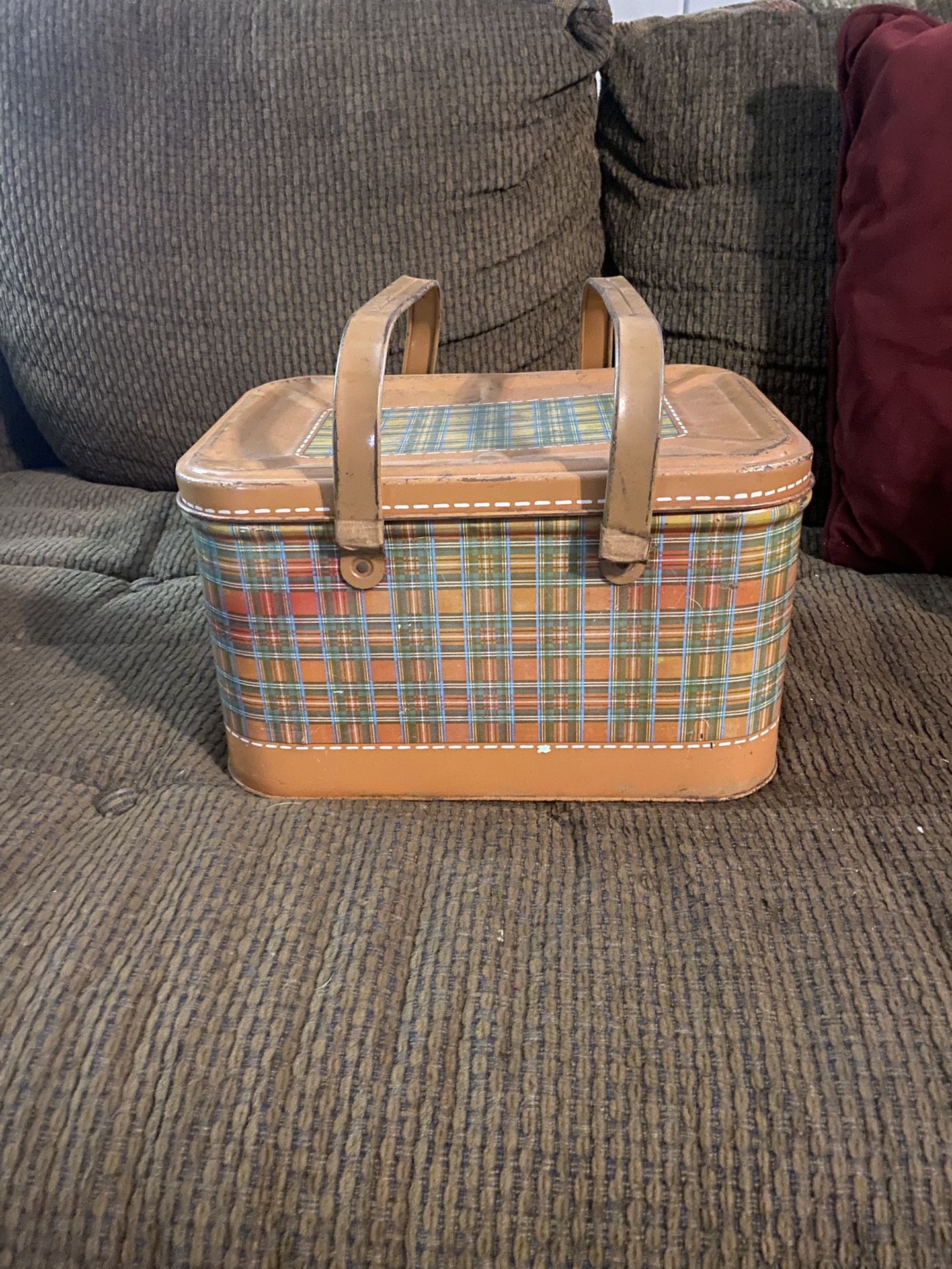 Orange & Red Plaid Metal Tin Picnic Basket Tuttle Corporation Cockeysville, MD