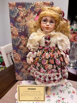 Seymour Mann Doll Collectors Guild Limited Edition Porcelain Doll — Original Box & Certificate of Authenticity
