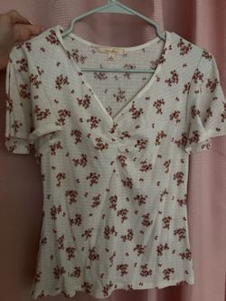 Pretty tee