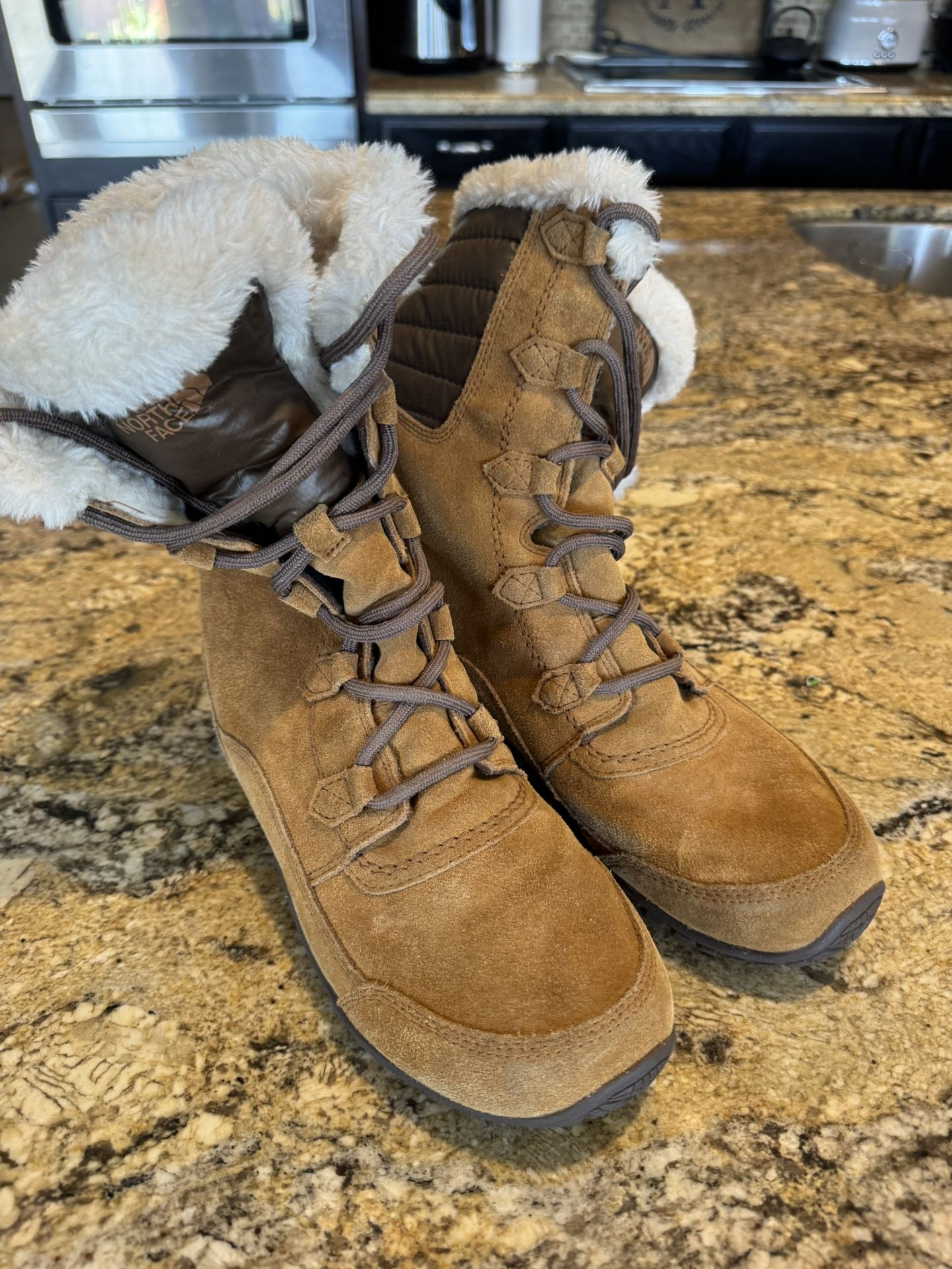 Women's The North Face Nuptse Purna II Boot WP Size us 8