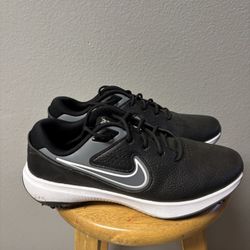 Nike Victory Pro 3 Men's Golf Shoes (DV6800-003, Black/Cool Grey/White) Size 9.5