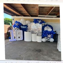 Charm Events with Creative Birthday Balloon Art produce agency