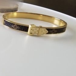 NEW BANGLE BRACELET 