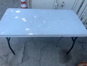4ft Table