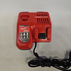 Milwaukee M12/M18 Rapid Charger 817172-12