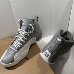 Jordan 12’s