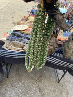 Neckless