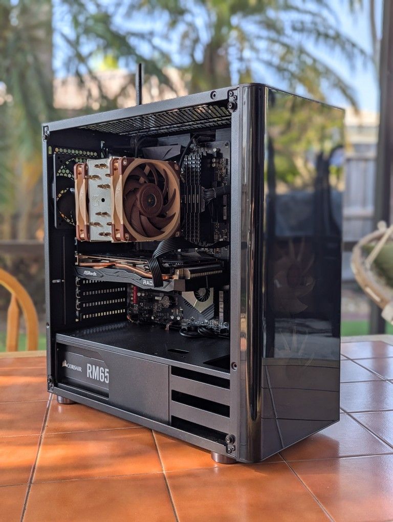 Custom Gaming PC: R7 5800X + RX 6700 XT, 32GB, 1TB NVME