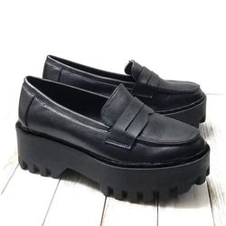Platform Shoes Woman, Size 10