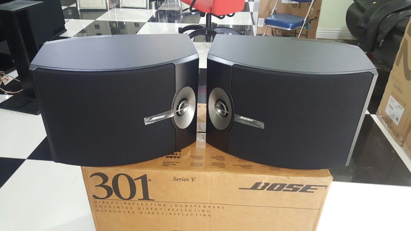 Bose 301 series V speakers (New ) for Sale in Anaheim, CA
