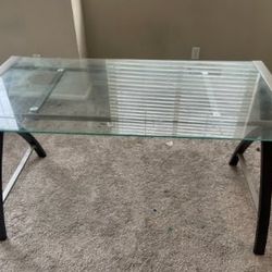 PENDING - GLASS TABLE
