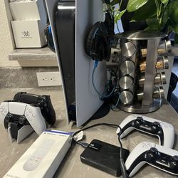 PS5 (Digital) Bundle 