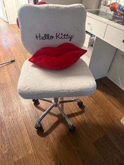 Hello kity vanity chair