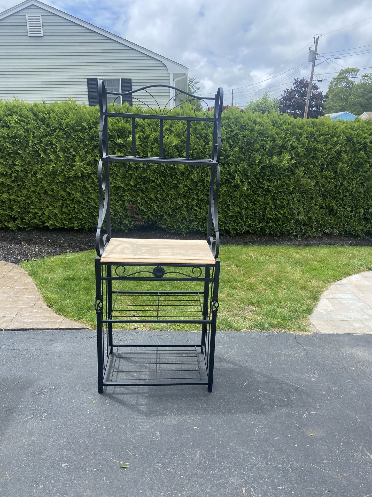 Bakers rack and Shelving