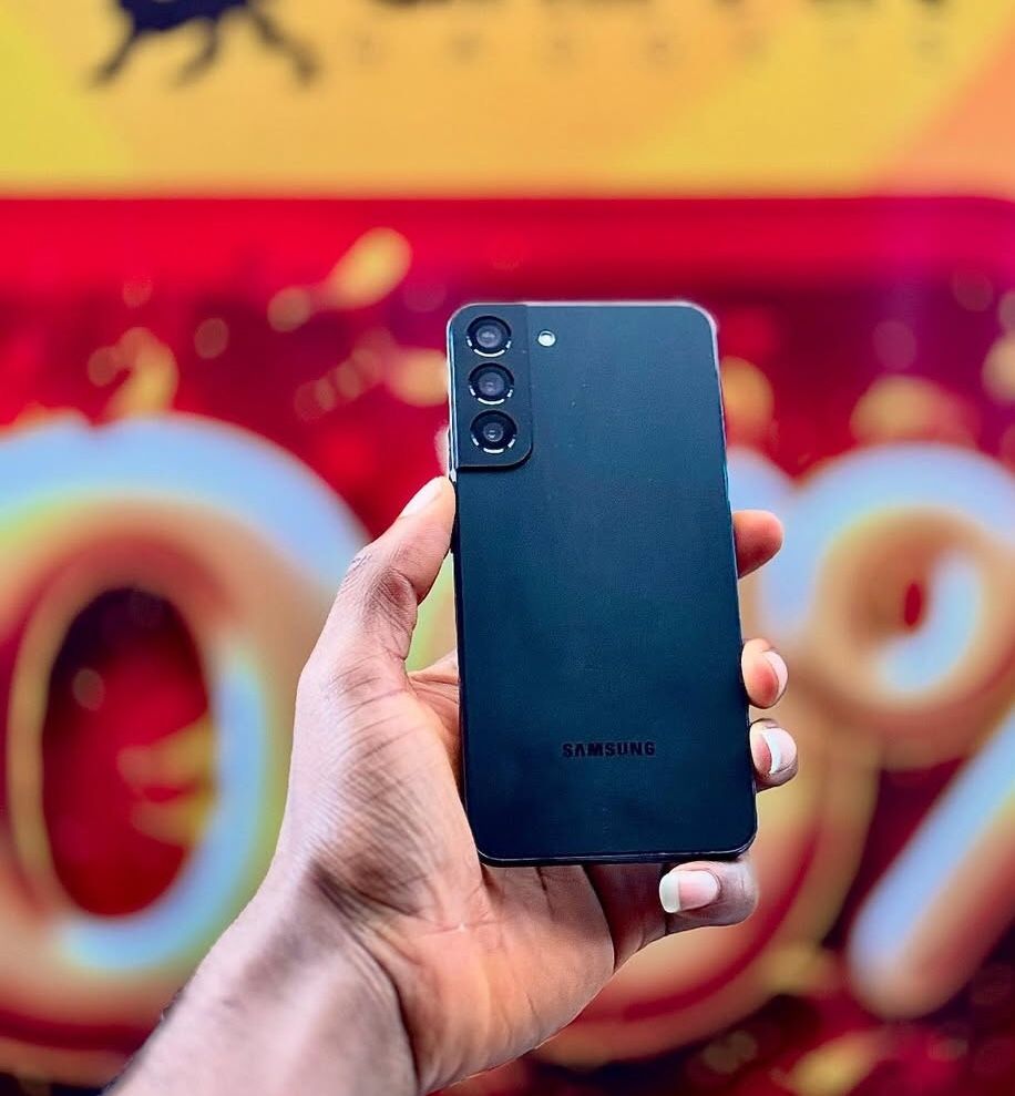 Samsung Galaxy S22 Unlocked With Warranty