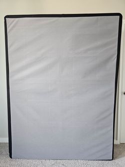 Mattress Firm Box Spring - Queen