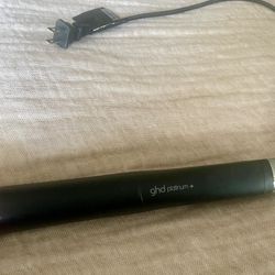 GHD straightener 