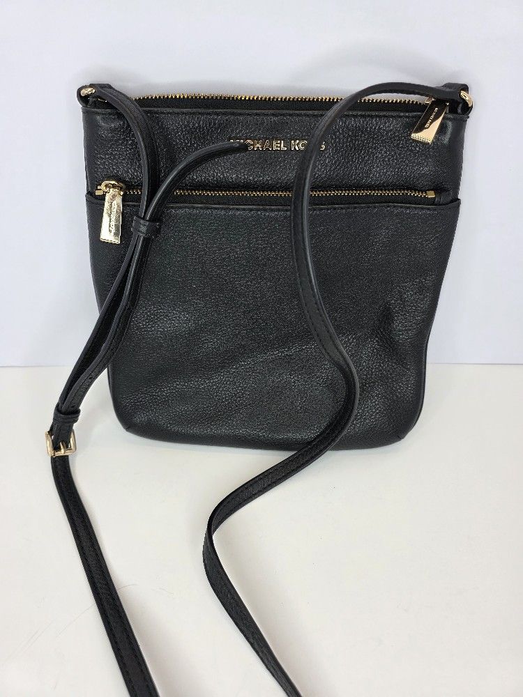 Michael Kors Jet Set Women's Black Leather Crossbody Shoulder Purse