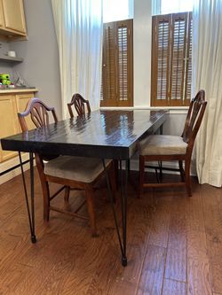 Dinging Table For Narrow Or Smaller Eating Area
