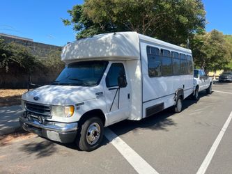2001 Ford E-450