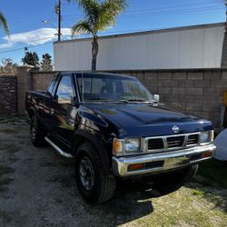 Nissan Pickup 