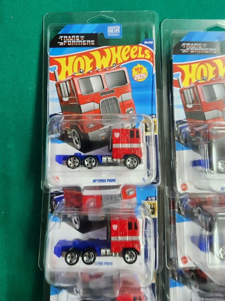 Hot Wheels Optimus Prime