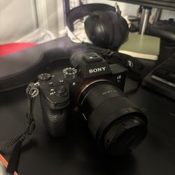 Sony a7 iii w/ Zeiss 1.8 55mm