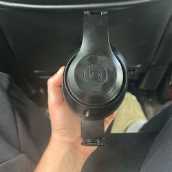 Beats Studio 3 (trades) And (Money) 