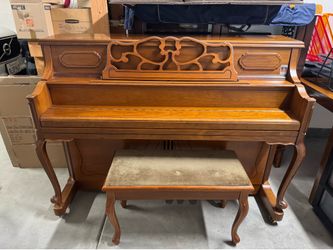 Samick Piano German Console