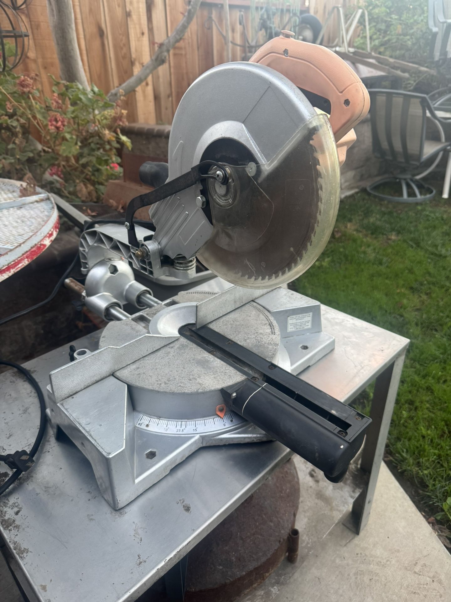 10 in. Sliding Compound Miter Saw Works Great
