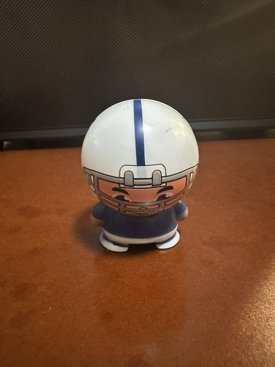 2012 Indianapolis Colts NFL Mini Buildable Figure 2.5”