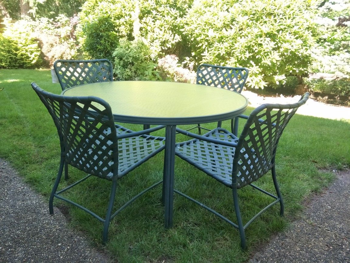 Vintage Brown Jordan Dining Patio Pieces